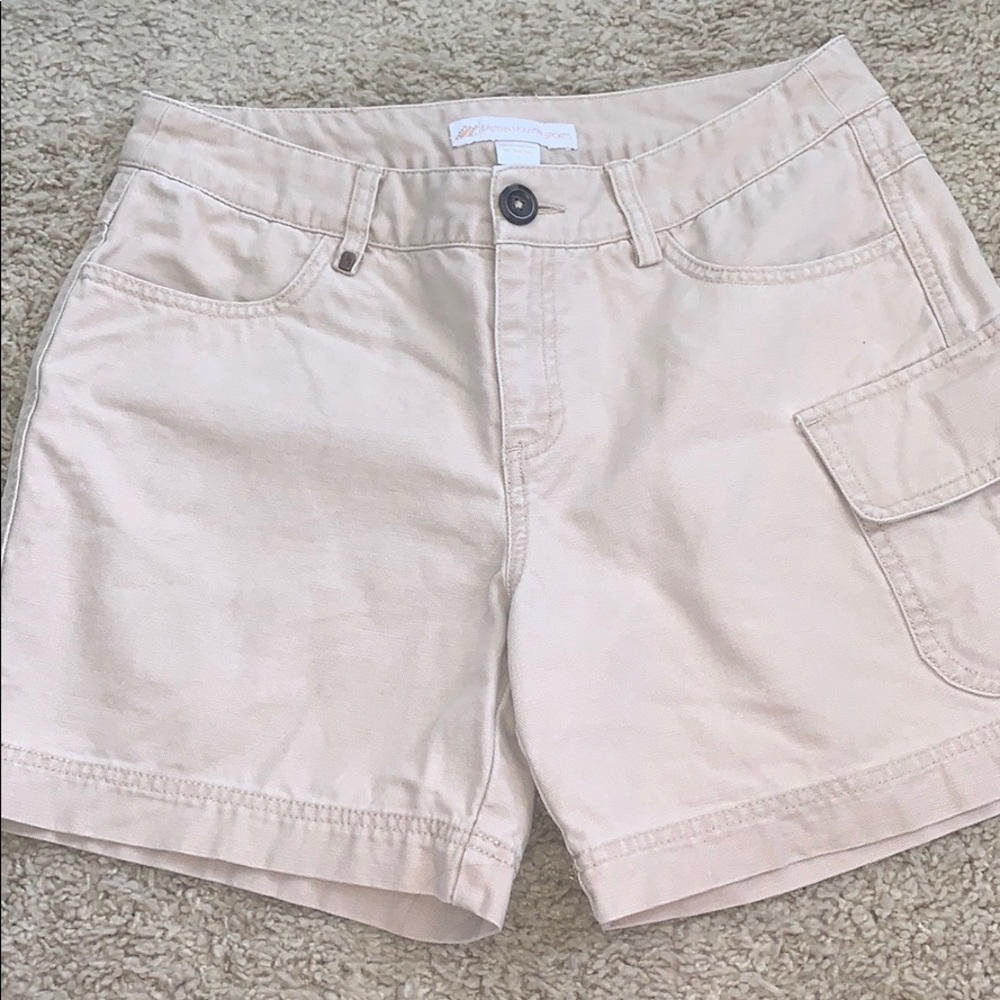 Women’s cargo shorts